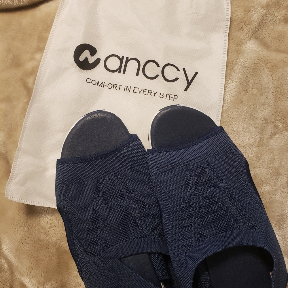 Navy and Tan Mesh Sandals Sz 10